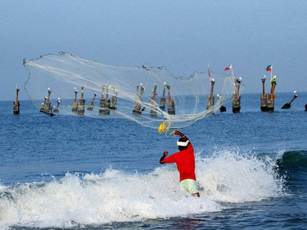 60 Indian fishermen arrested for violating territorial limits