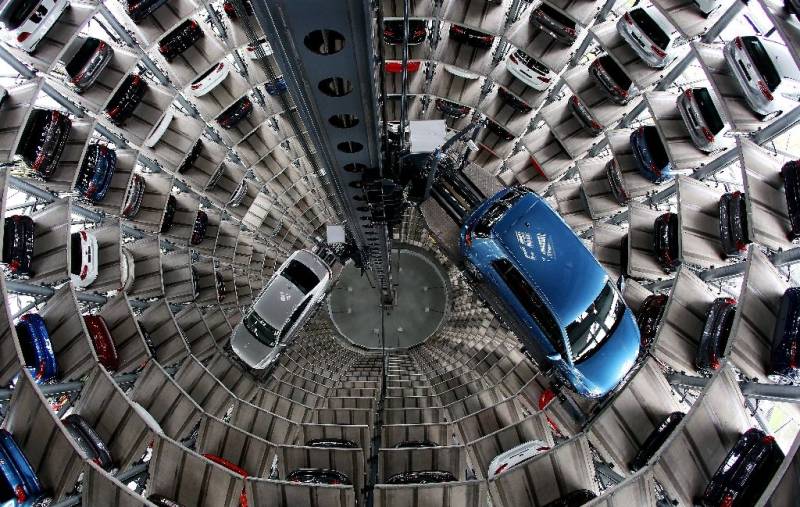 Volkswagen overtakes Toyota as world's top car maker