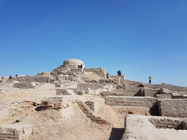 Mohenjo Daro: The story of a city