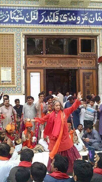 Sheema Kermani, artists perform at Shahbaz Qalandar's shrine