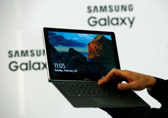 Samsung launches two new tablets after devices caught fire