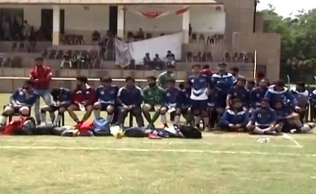 Hindu nationalist student group accuses Kashmiris of disrespecting Indian national anthem during uni games
