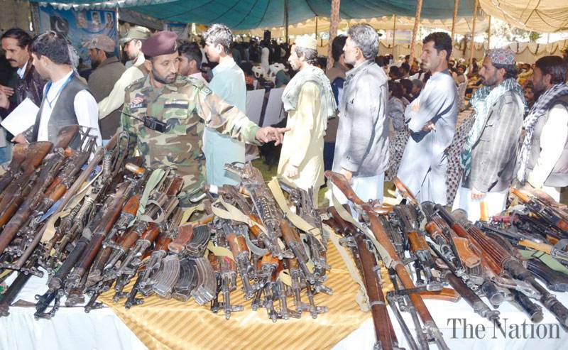 400 Ferrari militants surrender to Balochistan govt 