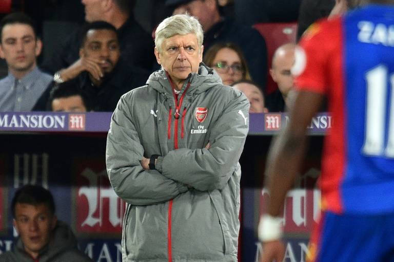Wenger in Wembley spotlight as Arsenal face City test