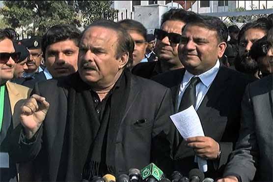 PTI claims Nawaz committed treason by hiding Dawn Leaks report
