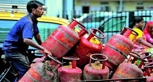 Petroleum ministry takes notice of LPG crisis ahead of Ramzan