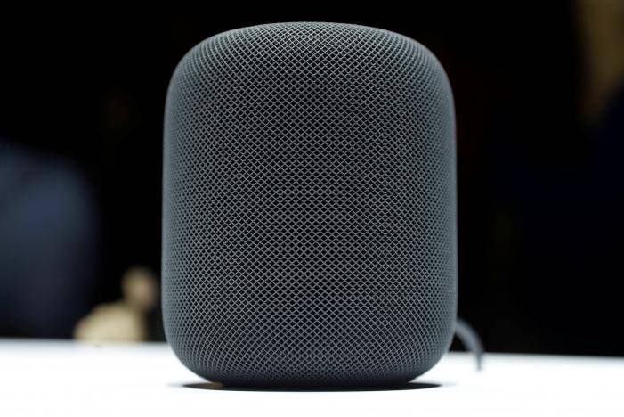 Apple debuts HomePod speaker to bring Siri into the living room