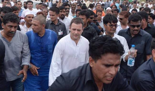 Indian police briefly detain Rahul Gandhi