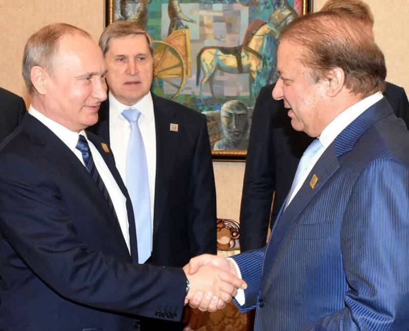 Nawaz, Putin discuss bilateral ties