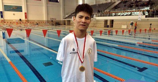 Disabled Afghan swimmer wins two gold medals in World Series