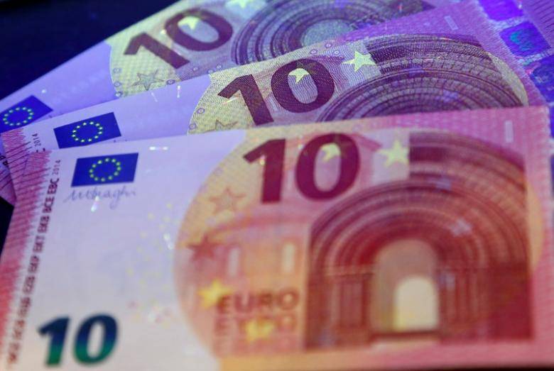 Forget euro zone breakup, sterling now deemed riskier