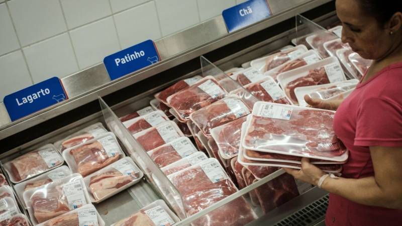 US halts Brazil beef imports after failed safety tests