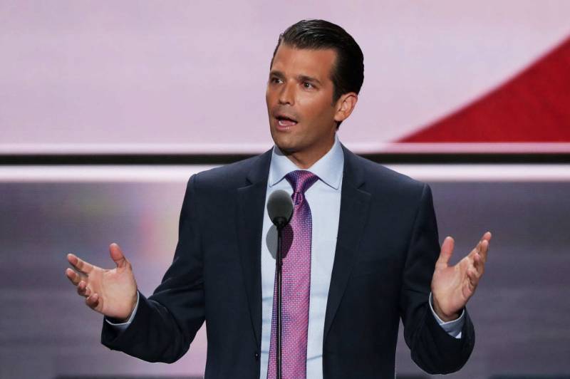 Trump Jr. emails suggest he welcomed Russian help against Clinton