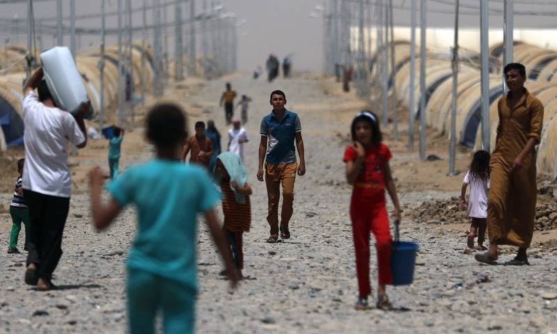Islamic State families, Mosul displaced live side-by-side in Iraq camp