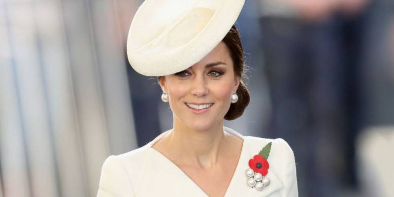 How Kate Middleton's 'George' necklace is a tribute to Princess Diana