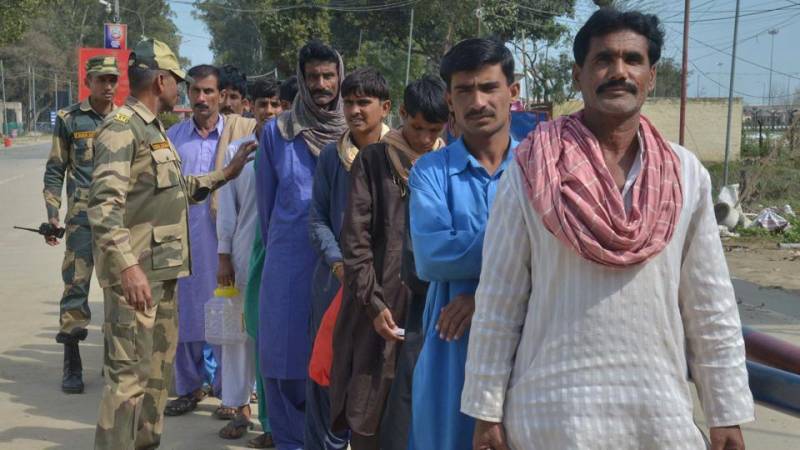 India repatriates seven Pakistani prisoners 