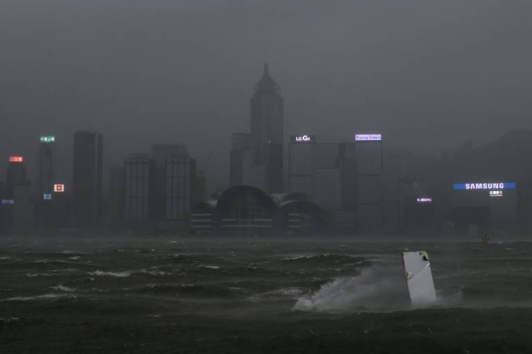 Typhoon Hato attacks Hong Kong