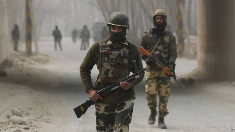 Four killed in IOK military base camp attack 