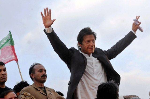 ECP accepts Imran's unconditional apology in contempt case