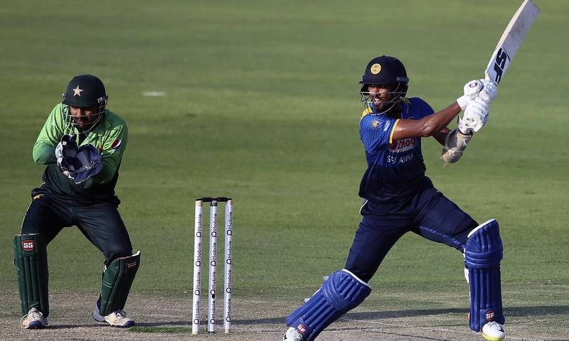 Pakistan restrict Sri Lanka to 102 in 1st T20