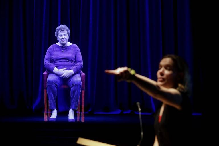 US museum debuts first 3-D holograms of Holocaust survivors