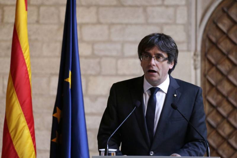 Spain issues arrest warrant for ousted Catalan leader