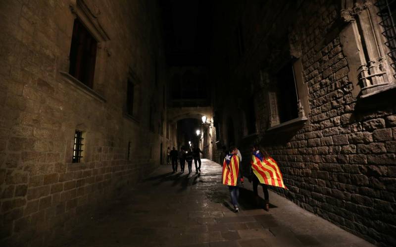 Pro-Catalonia independence parties seen winning election: poll