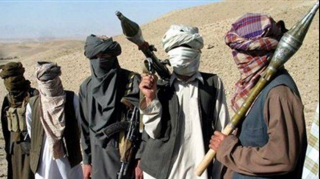 Taliban splinter group splits further over tactics