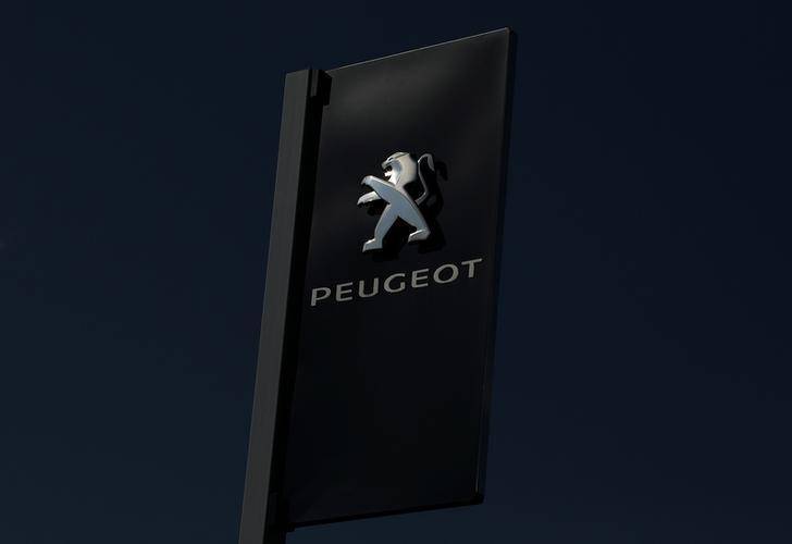 Peugeot partners with Huawei in connected-car software