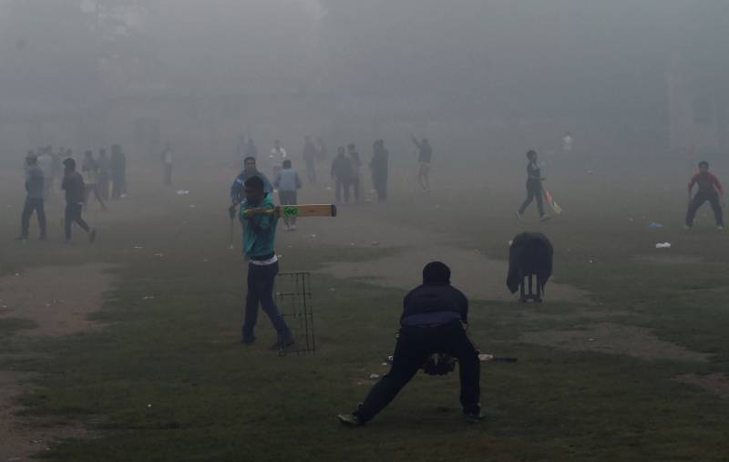 Pakistan indifferent as smog kills more people than militancy