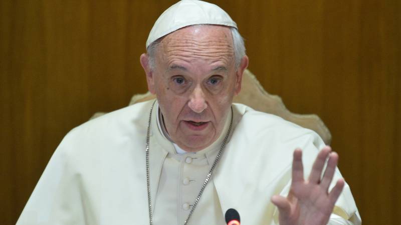 Pope Francis passes on Lamborghini for charity
