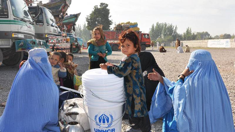 370,000 un-documented afghan refugees registered across Pakistan