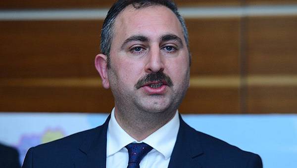 US trial of Turkish banker not legal, should be ended: Turkish minister