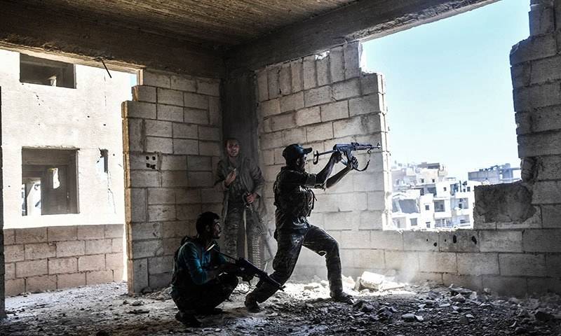 Syrian forces advance towards last jihadist stronghold