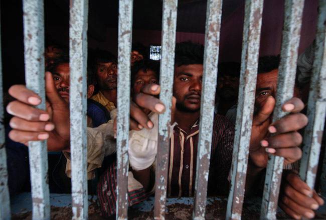 Pakistan hands over list of 457 Indian prisoners to Indian High Commission 