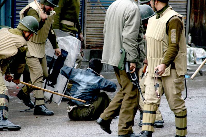 HRW slams human rights abuses in held Kashmir