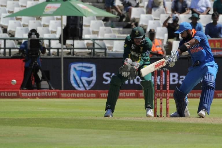 Sublime Kohli sets South Africa daunting target