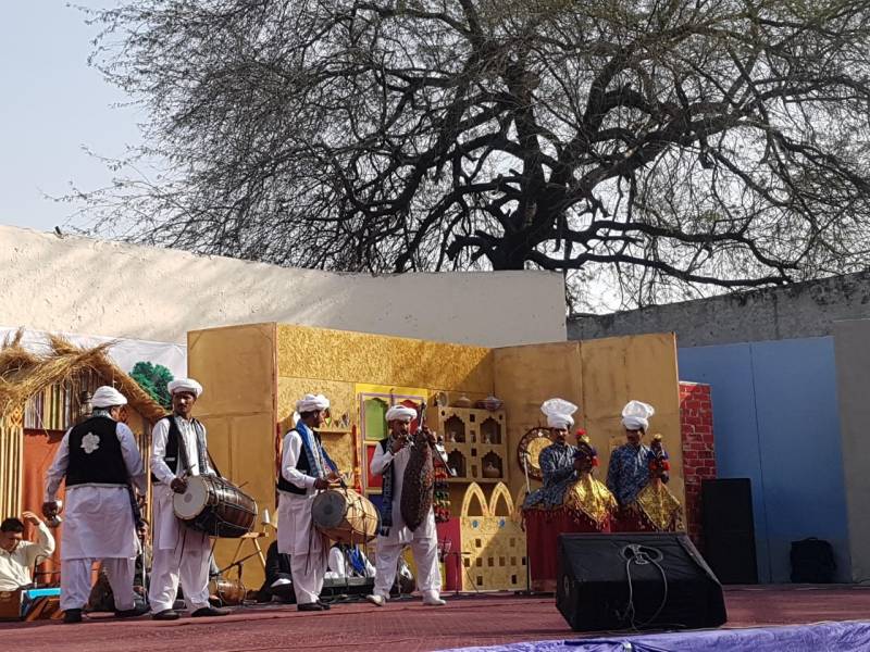 Seraiki show keeps folk traditions alive