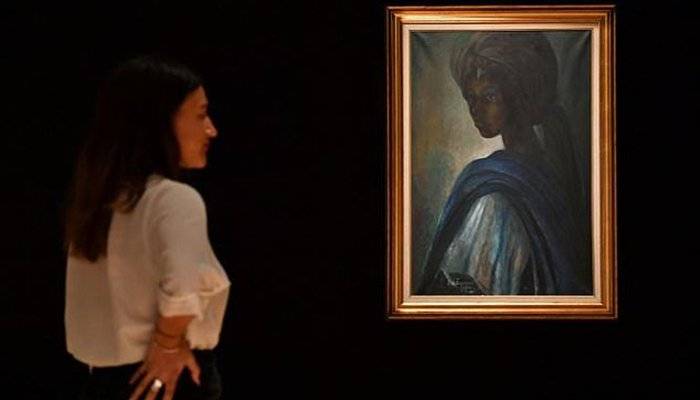 Hunting for the woman in the 'African Mona Lisa'