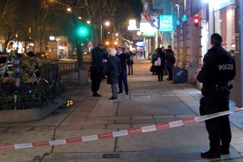 Four people seriously hurt in knife attacks in Vienna