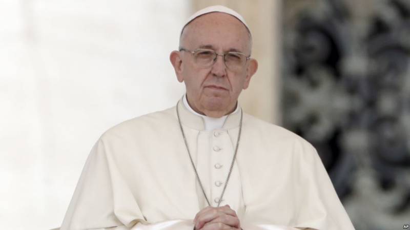 Pope Francis admits 'grave mistakes' in Chile sex abuse scandal