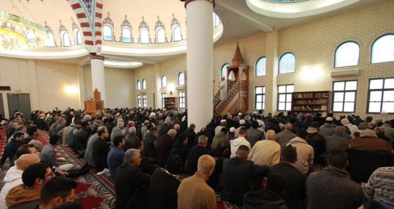 Istanbul hosts 'World Muslim Minorities' summit