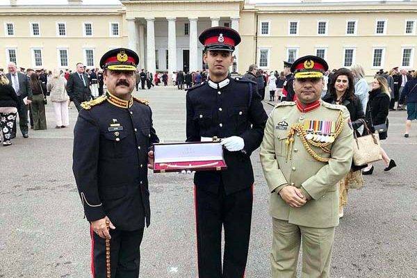 Officer cadet Sheroz Shahid from Pakistan Army awarded overseas international medal