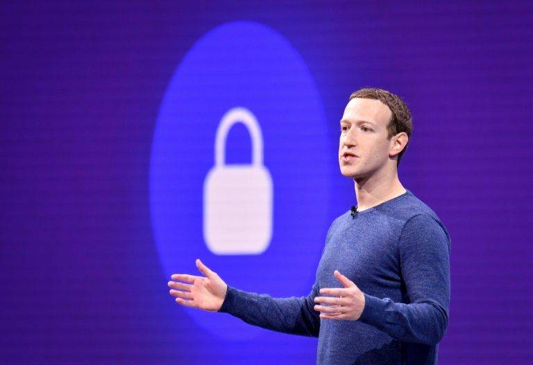 Facebook makes major management overhaul
