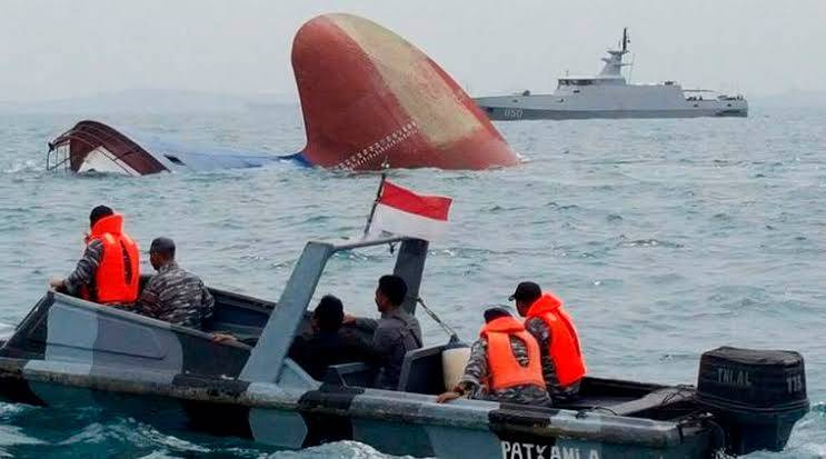  Indonesia agency revises up number missing in Sumatra ferry sinking to 180