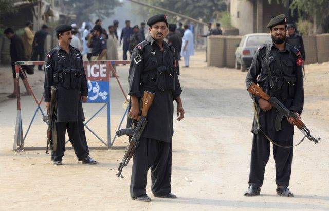 Police officer killed in firing incident in Peshawar