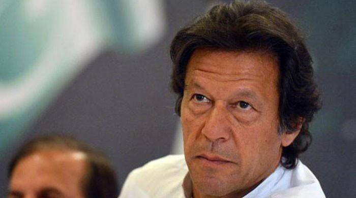 Imran visits Islamabad area flooded with sewage water