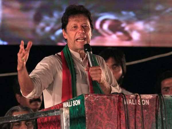 Khan vows to eradicate corruption if elected