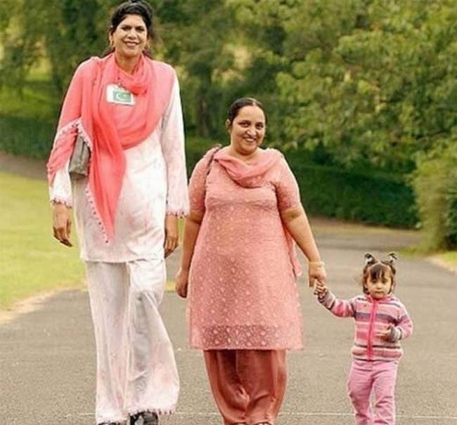 Pakistan's tallest woman passes away