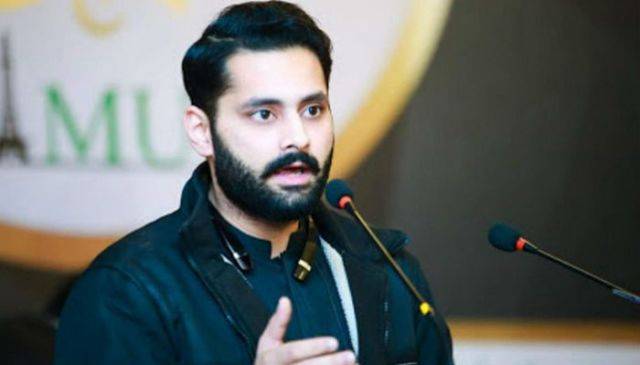 Mobsters hound Jibran Nasir